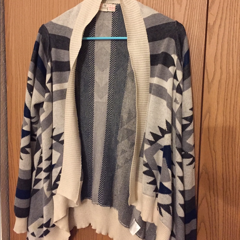Cute comfy sweater!